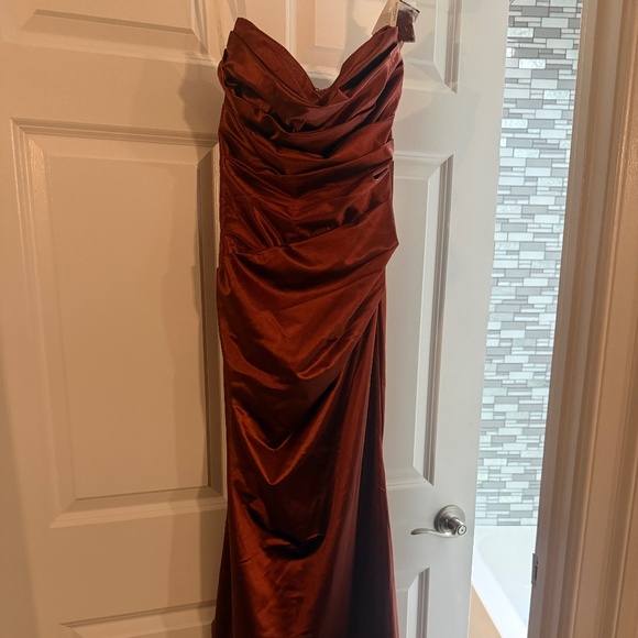 Bridesmaid/Cocktail Dress - Picture 1 of 6